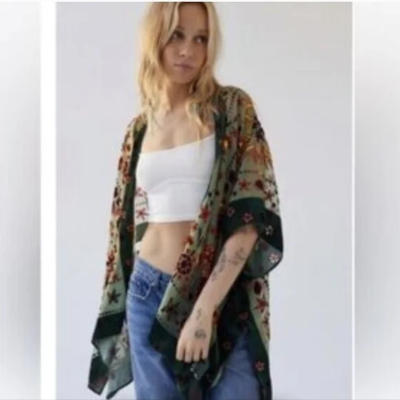 Stunning emerald floral burnout Rayon velvet kimono overlay - Picture 1 of 9